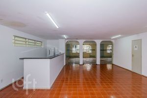 Image 32 - 869457