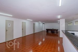 Image 29 - 869457