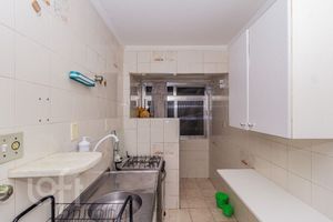 Image 16 - 869457