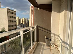 Image 10 - 869467