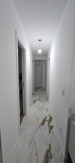 Image 8 - 869468