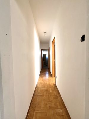 Image 5 - 869469