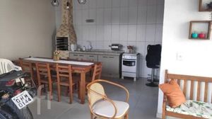 Image 13 - 869472