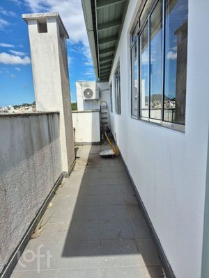 Image 10 - 869473