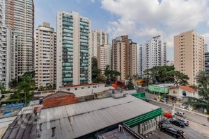 Image 13 - 869480