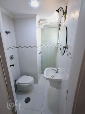 Image 9 - 869480