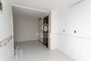 Image 7 - 869484