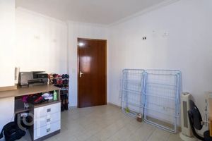 Image 11 - 869500