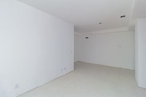 Image 5 - 869501