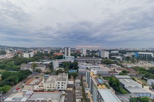 Image 30 - 869501