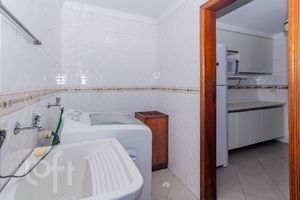 Image 21 - 869503