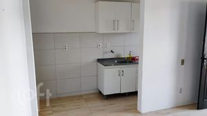 Image 4 - 869510