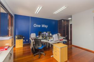 Image 23 - 869512