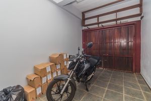 Image 68 - 869512