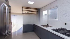 Image 19 - 869517