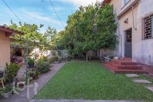 Image 16 - 869519