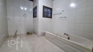 Image 8 - 869522
