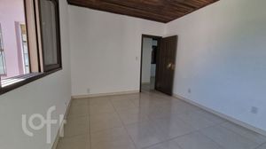Image 6 - 869522