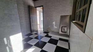 Image 10 - 869522