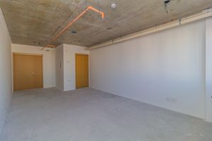 Image 8 - 869523