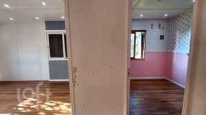 Image 8 - 869526