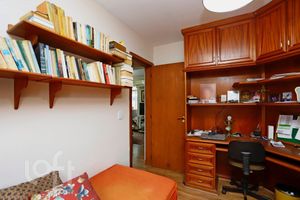 Image 13 - 869527