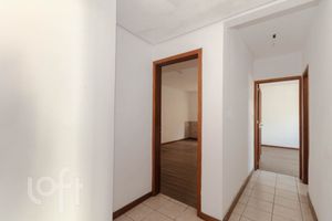 Image 38 - 869528