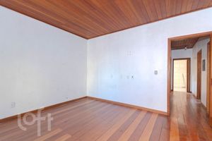 Image 19 - 869528