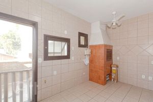 Image 6 - 869528