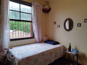 Image 18 - 869529