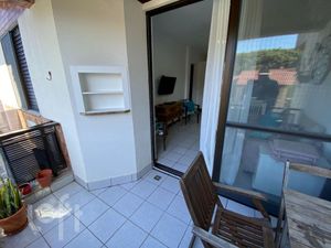 Image 3 - 869530