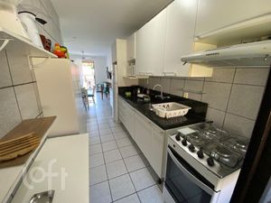 Image 7 - 869530