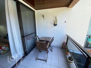 Image 4 - 869530