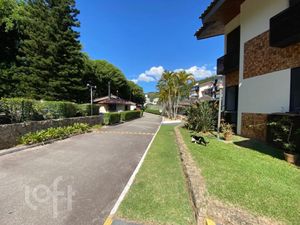 Image 4 - 869535