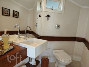 Image 19 - 869537