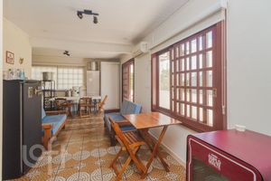 Image 20 - 869541