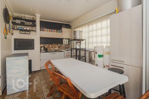 Image 14 - 869541