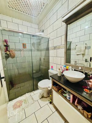 Image 3 - 869542