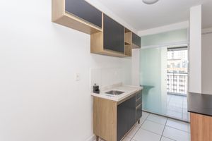 Image 19 - 869551