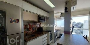 Image 6 - 869560