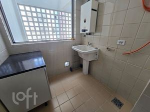 Image 6 - 869561