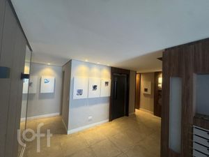Image 10 - 869561