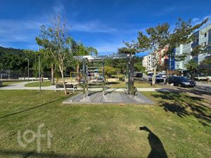 Image 28 - 869561