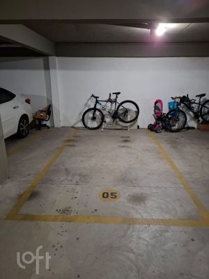 Image 31 - 869565