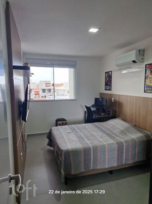 Image 15 - 869566
