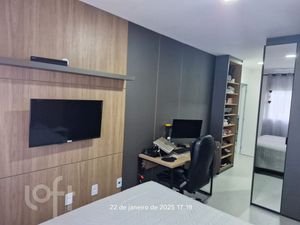 Image 17 - 869566