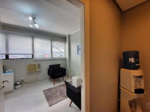 Image 1 - 869568