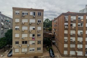 Image 23 - 869569