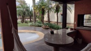 Image 13 - 869572