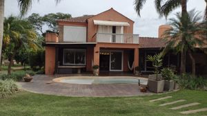 Image 17 - 869572